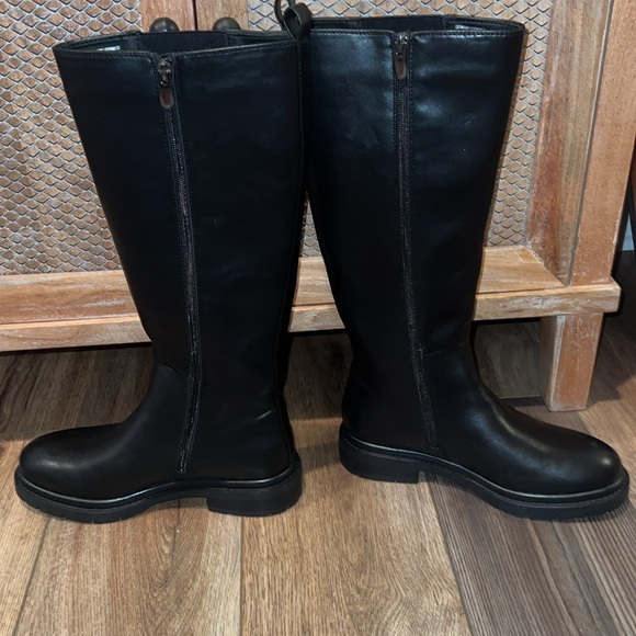 BRAND NEW (w/out box) - never worn - Black - Madden Girl - Julip Knee High Boot - Picture 3 of 8